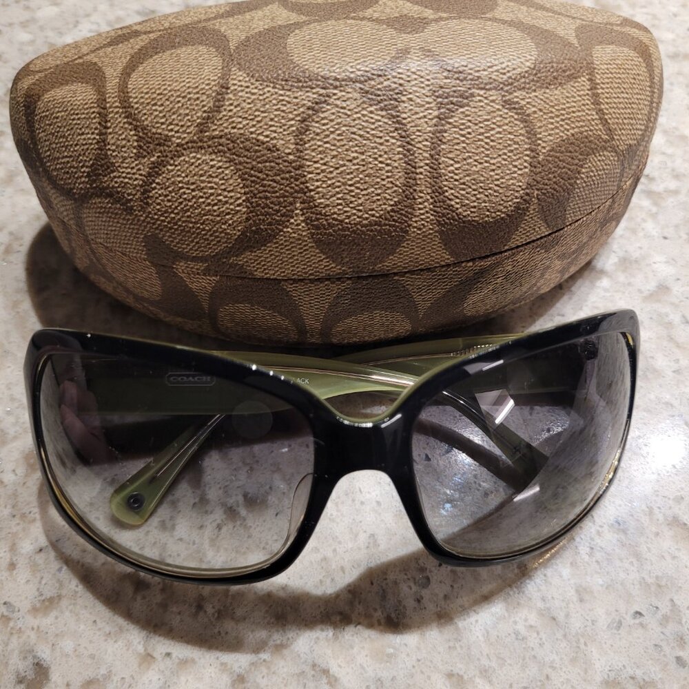 Coach sunglasses and case - Picture 5 of 9